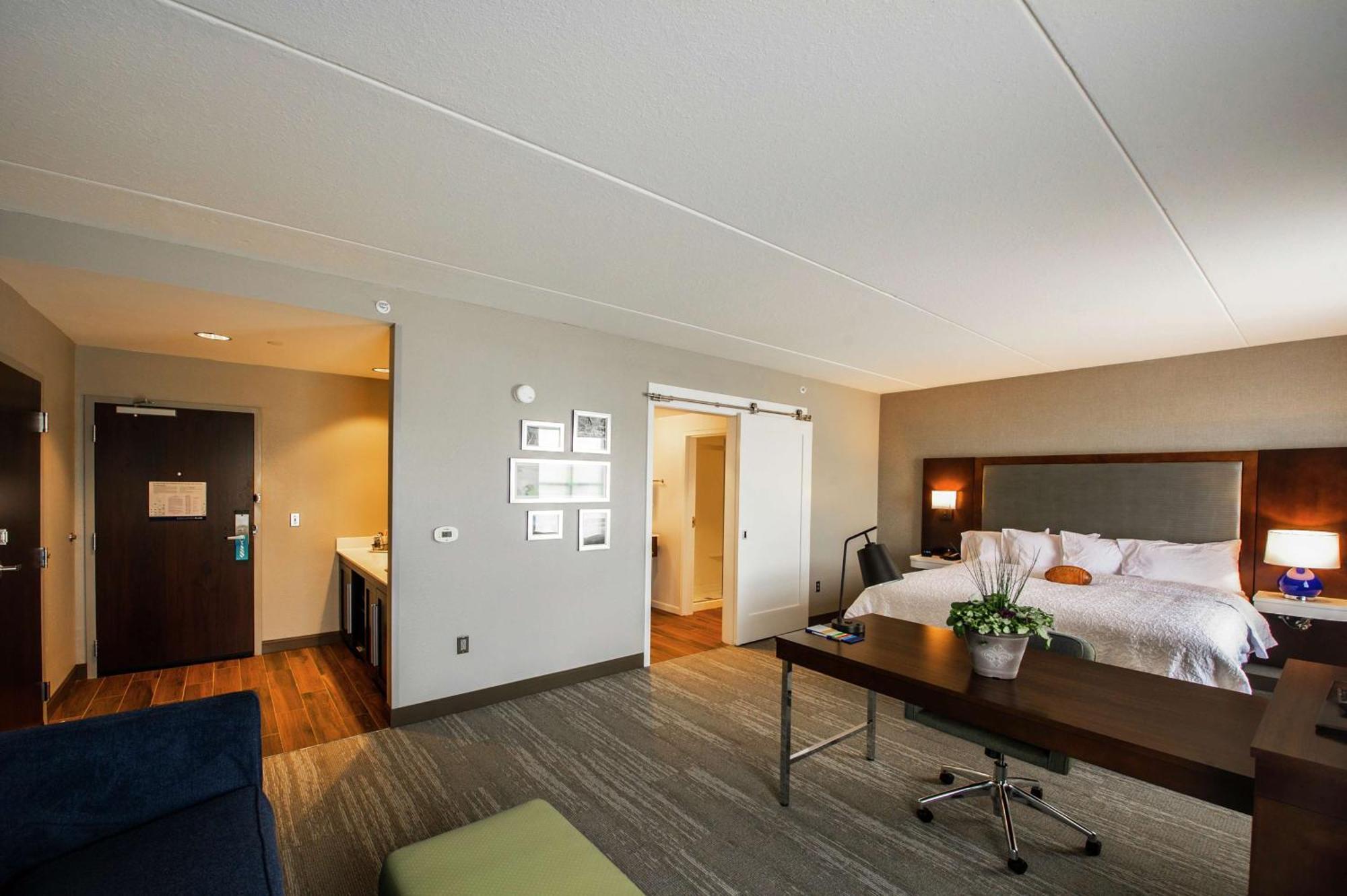 Hampton Inn & Suites/Foxborough/Mansfield Eksteriør billede