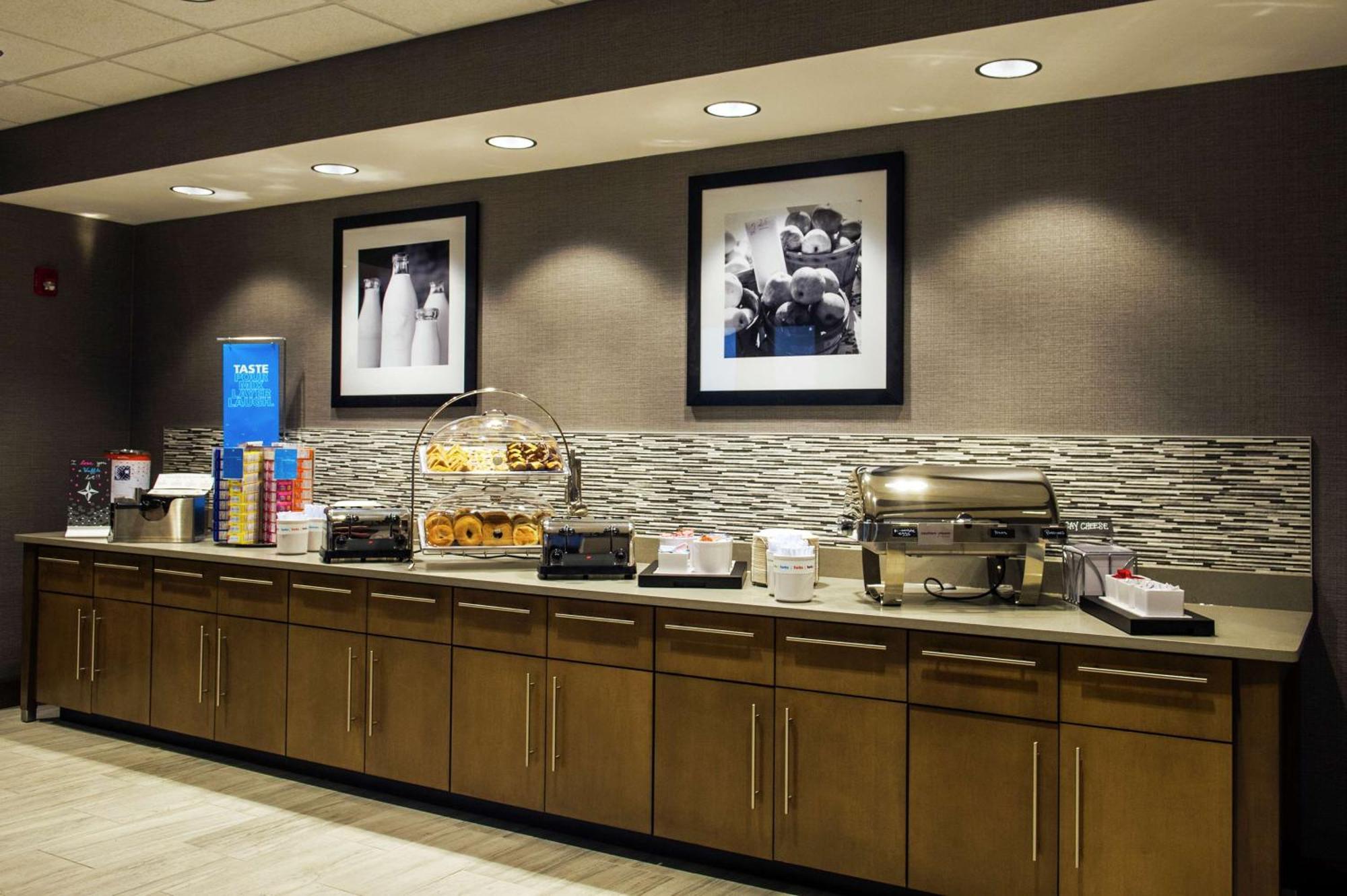 Hampton Inn & Suites/Foxborough/Mansfield Eksteriør billede